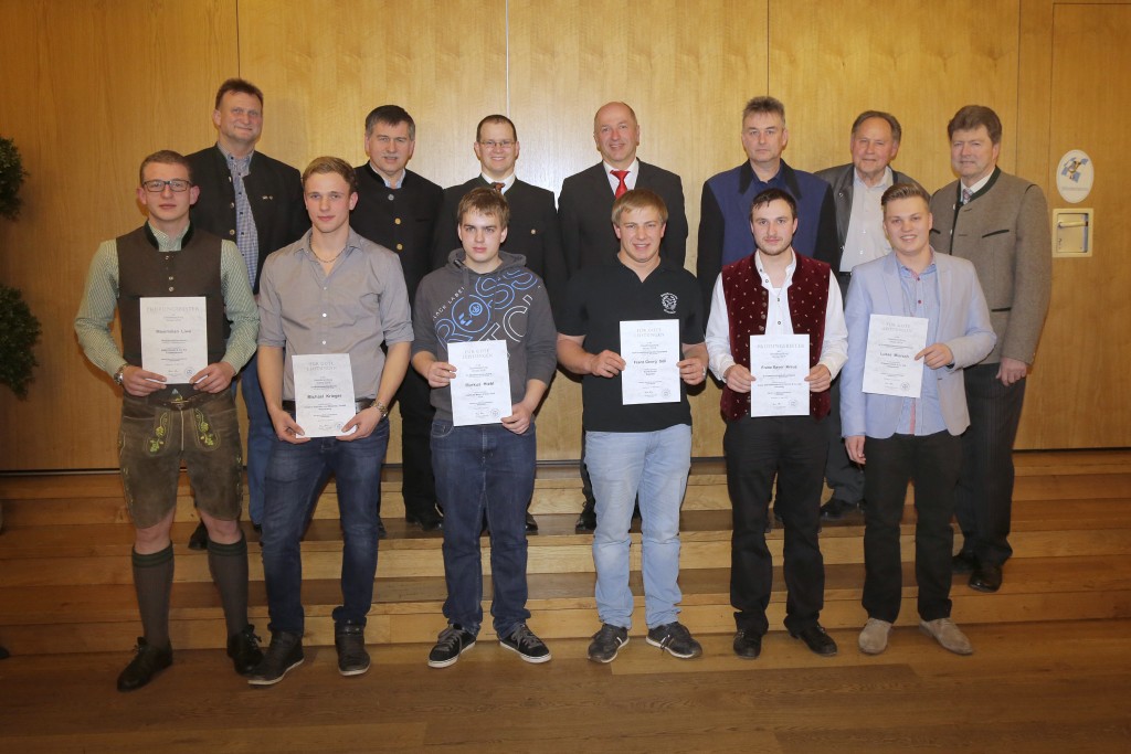 Urkunden und Geschenke für die Besten
